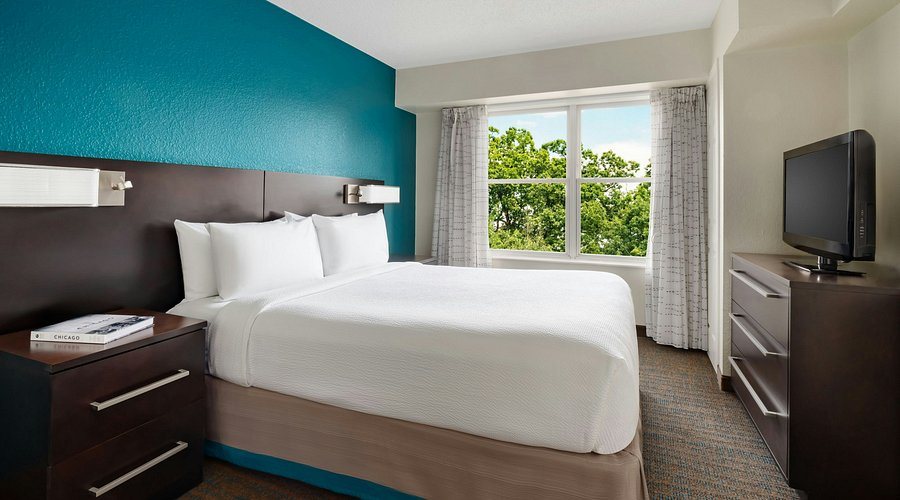 Residence Inn by Marriott Chicago O Hare — Guest room