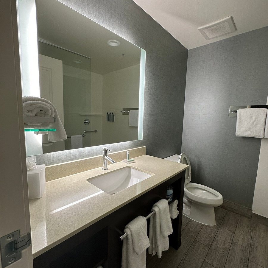 Residence Inn by Marriott Flagstaff — Bathroom
