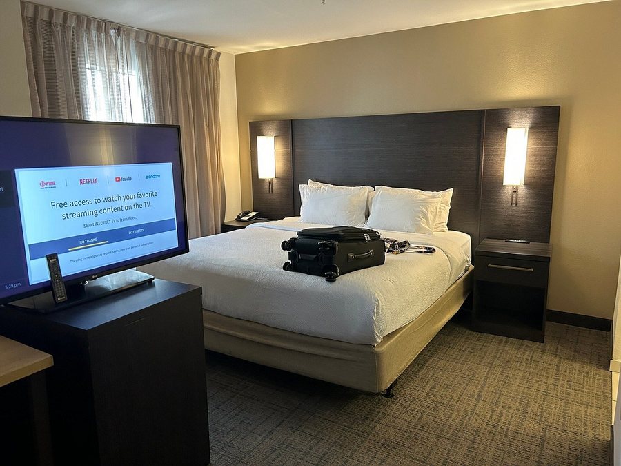 Residence Inn by Marriott Fort Worth Cultural District — Guest room