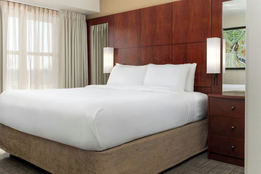 Residence Inn by Marriott Fredericksburg — Guest room