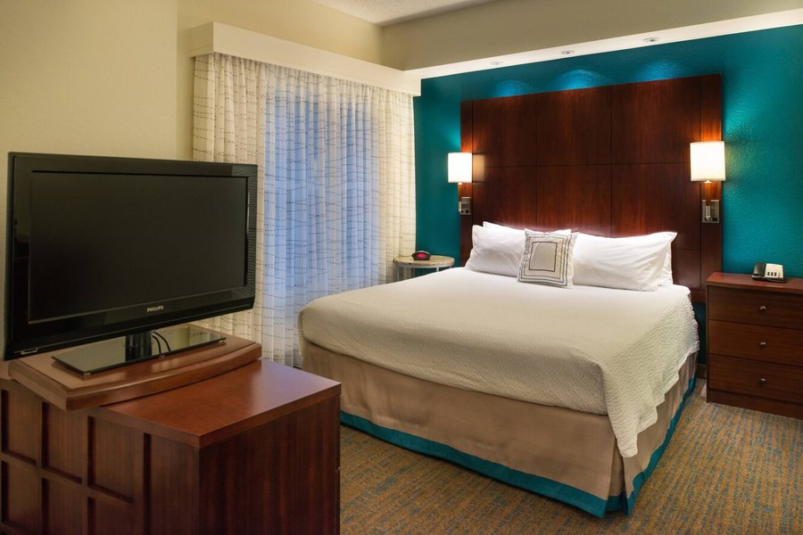 Residence Inn by Marriott Gainesville I 75 — Guest room