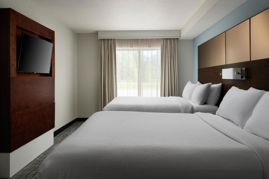 Residence Inn by Marriott Green Bay Downtown — Guest room