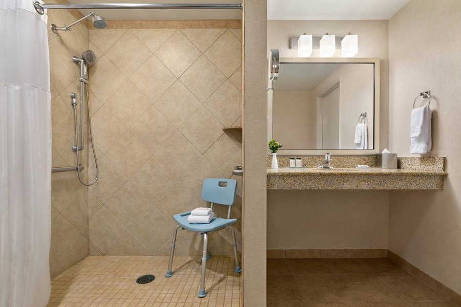 Residence Inn by Marriott Helena — Bathroom