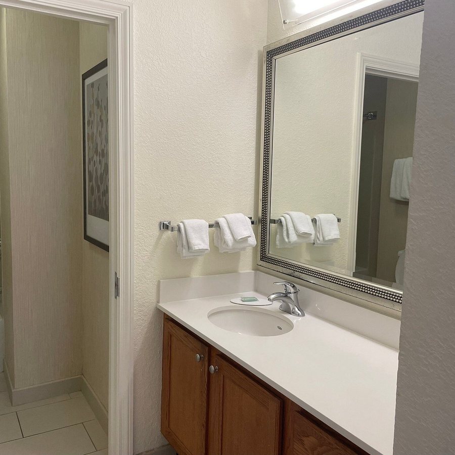 Residence Inn by Marriott Houston Downtown Convention Center — Bathroom