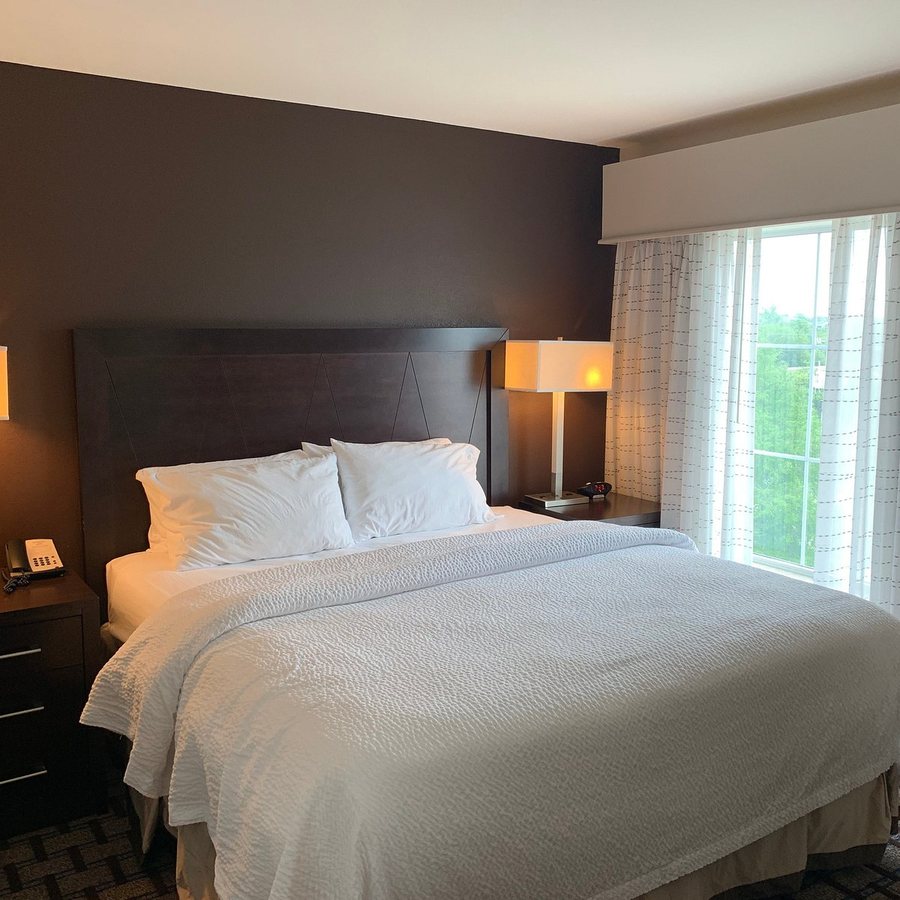 Residence Inn by Marriott Houston I 10 West Park Row — Guest room