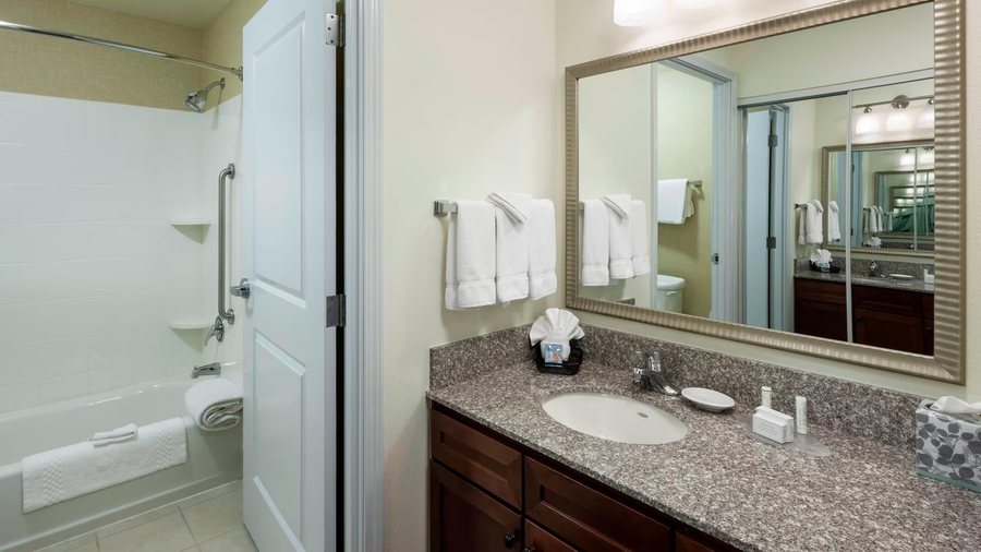 Residence Inn by Marriott Houston Northwest Cypress — Bathroom