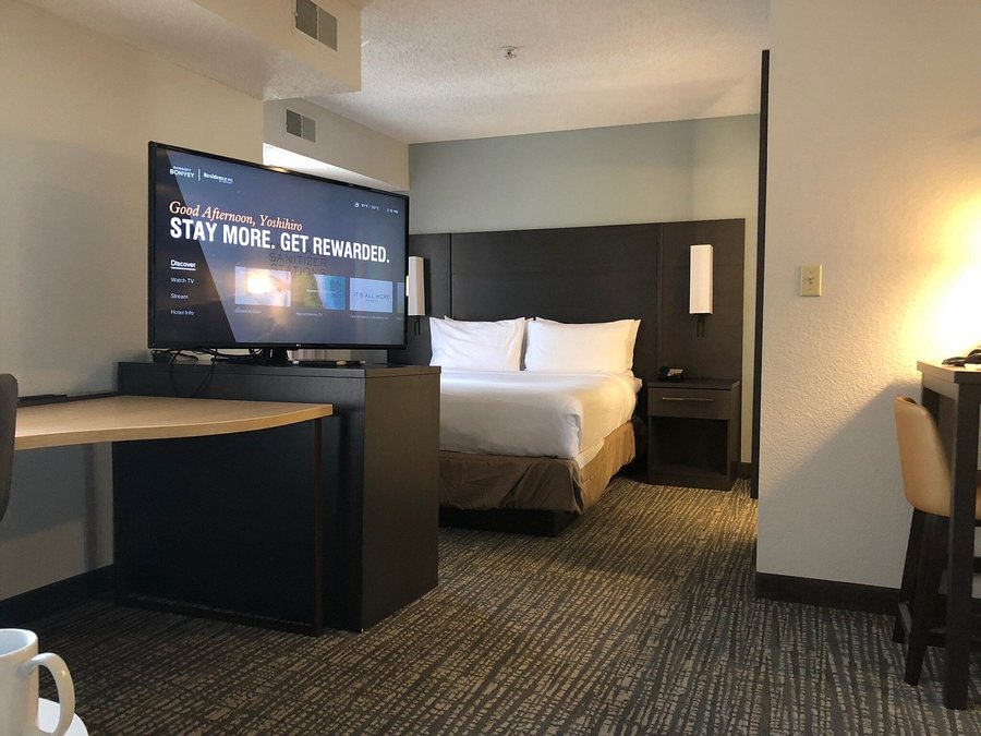 Residence Inn by Marriott Indianapolis Downtown on the Canal — Guest room