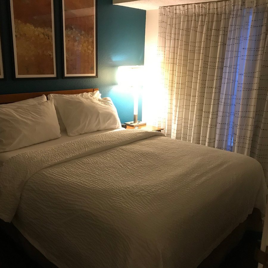 Residence Inn by Marriott Indianapolis Northwest — Guest room