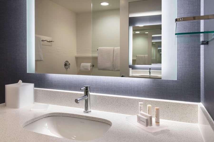 Residence Inn by Marriott Lancaster — Bathroom
