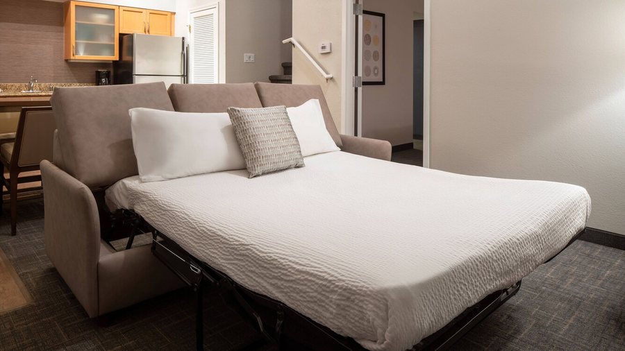 Residence Inn by Marriott Las Vegas South Henderson — Guest room