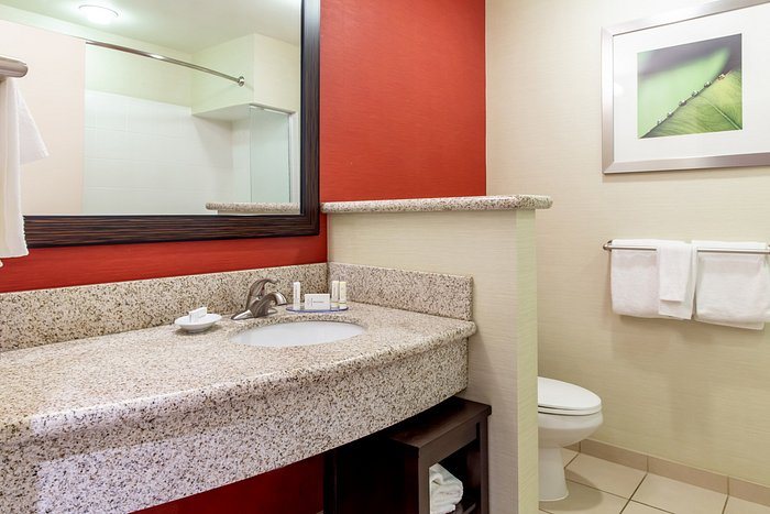 Residence Inn by Marriott Lexington Keeneland Airport — Bathroom