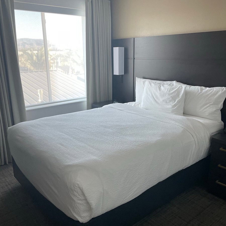 Residence Inn by Marriott Loma Linda Redlands — Guest room