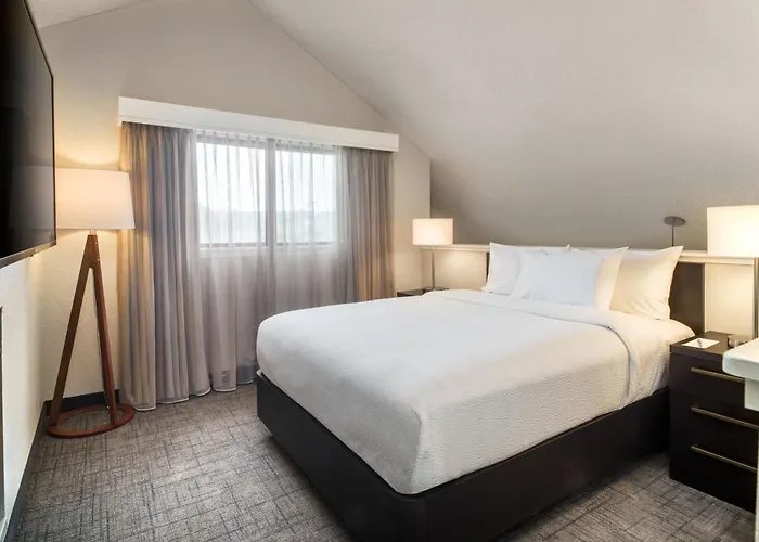 Residence Inn by Marriott Long Beach — Guest room