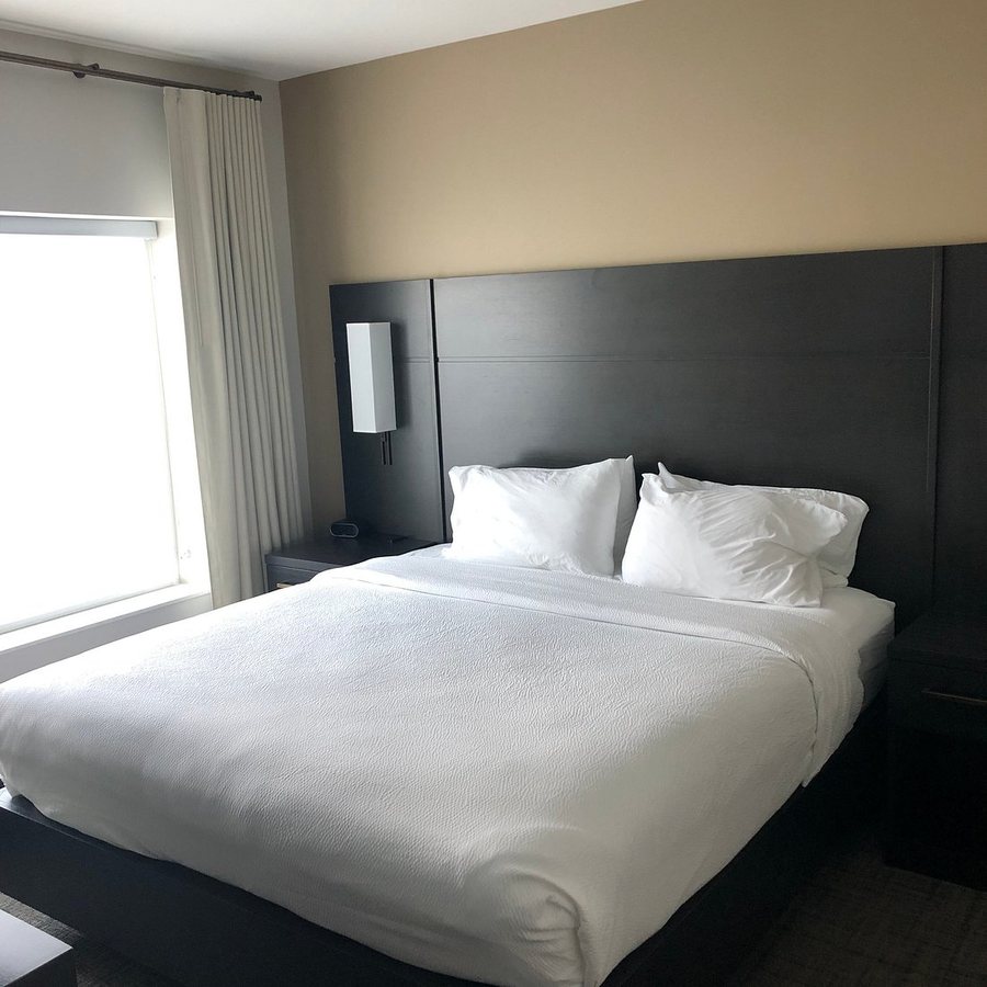 Residence Inn by Marriott Louisville Old Henry — Guest room