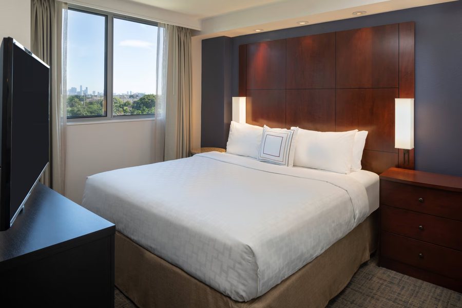 Residence Inn by Marriott Miami Airport Miami Florida — Guest room