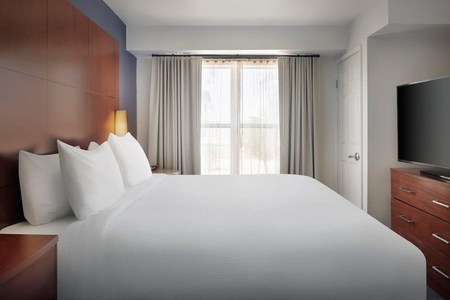 Residence Inn by Marriott Phoenix Glendale Peoria — Guest room