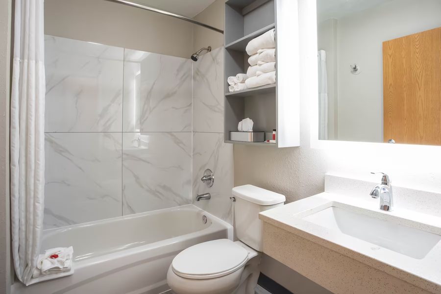 Residence Inn by Marriott Pinehurst Southern Pines — Bathroom