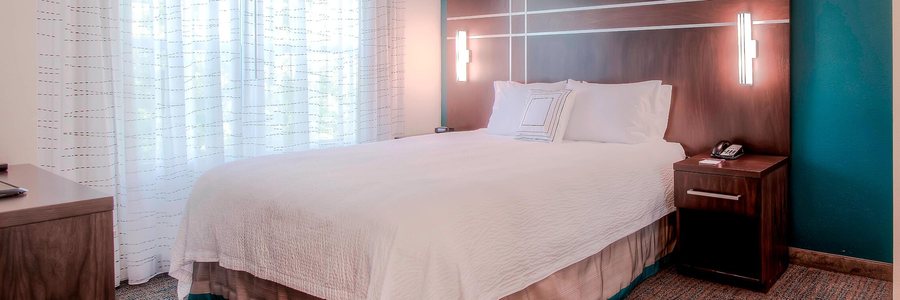 Residence Inn by Marriott Raleigh Crabtree Valley — Guest room