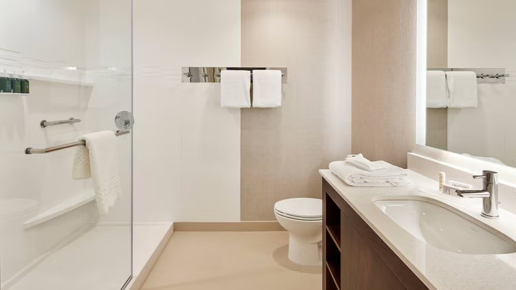 Residence Inn by Marriott Sacramento Davis — Bathroom