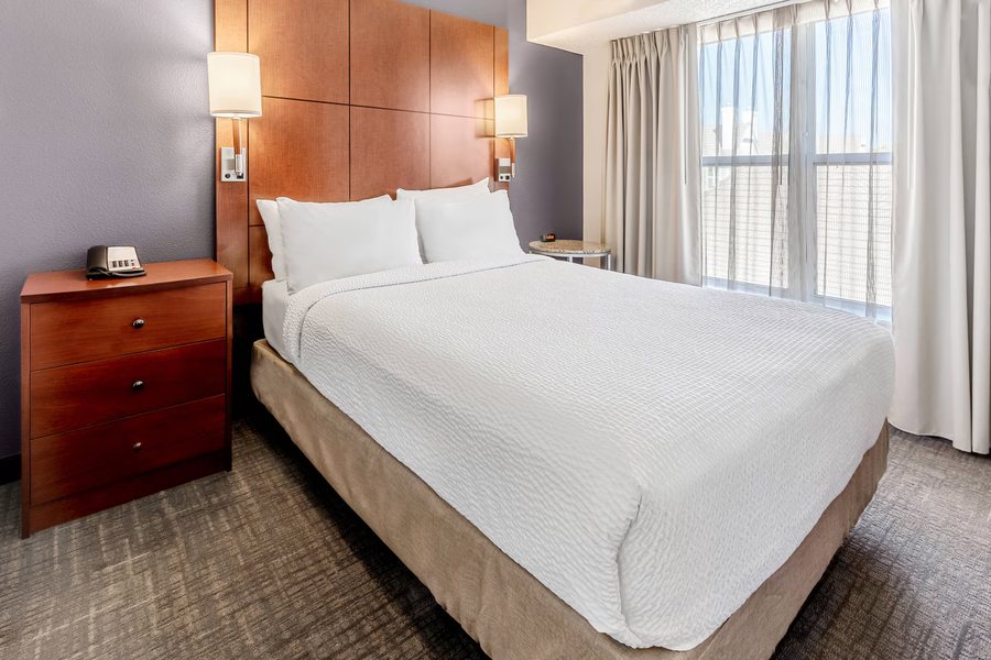 Residence Inn by Marriott Sacramento Rancho Cordova — Guest room