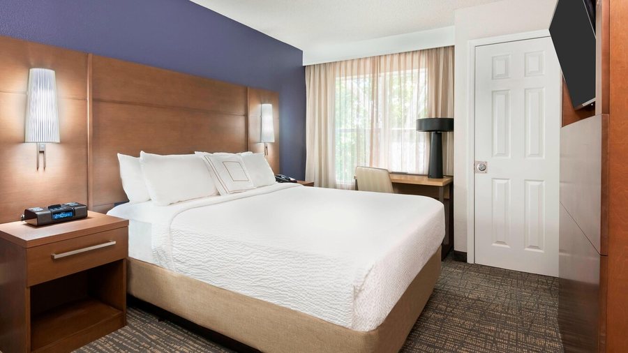 Residence Inn by Marriott Sarasota Bradenton — Guest room
