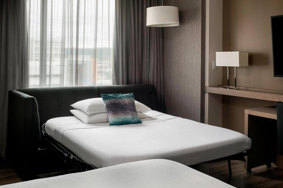 Residence Inn by Marriott Seattle Bellevue — Guest room