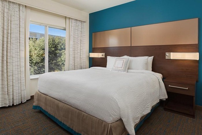 Residence Inn by Marriott Shreveport Bossier City Downtown — Guest room