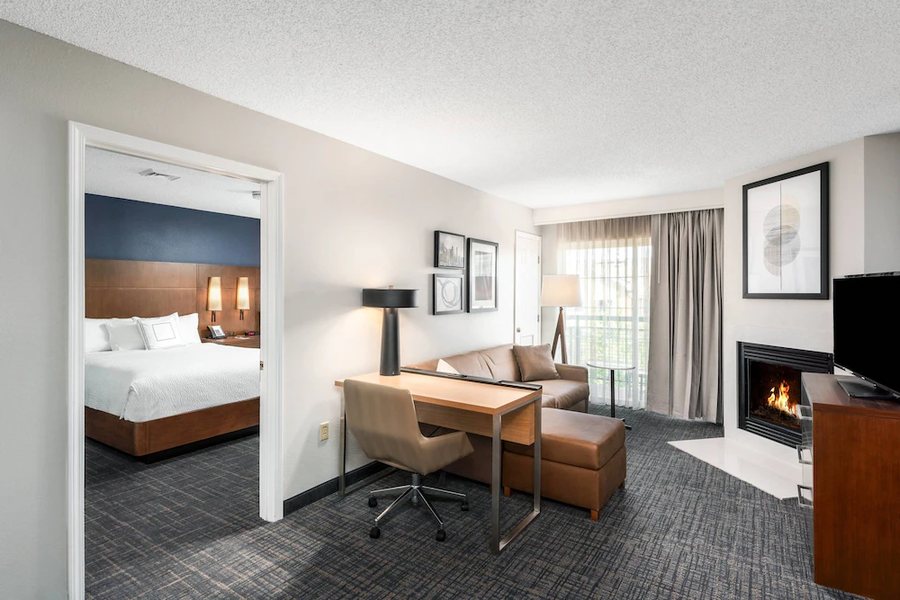 Residence Inn by Marriott Springfield — Guest room
