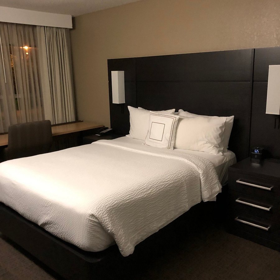 Residence Inn by Marriott Tampa Sabal Park Brandon — Guest room