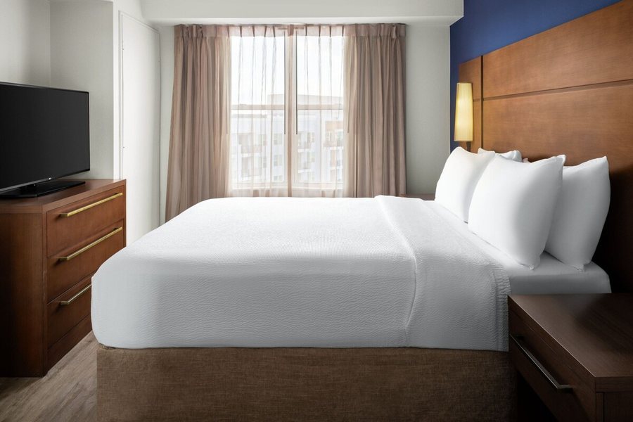 Residence Inn by Marriott Tampa Westshore Airport — Guest room