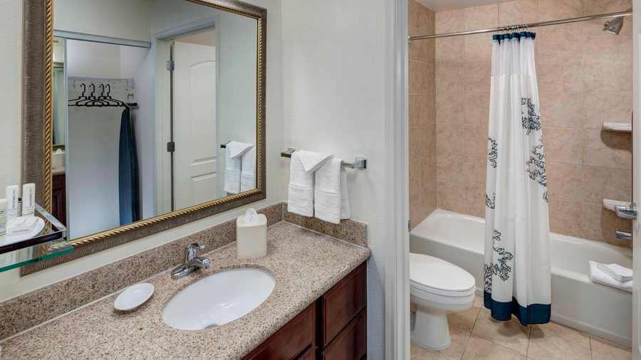 Residence Inn by Marriott Tucson Airport — Bathroom