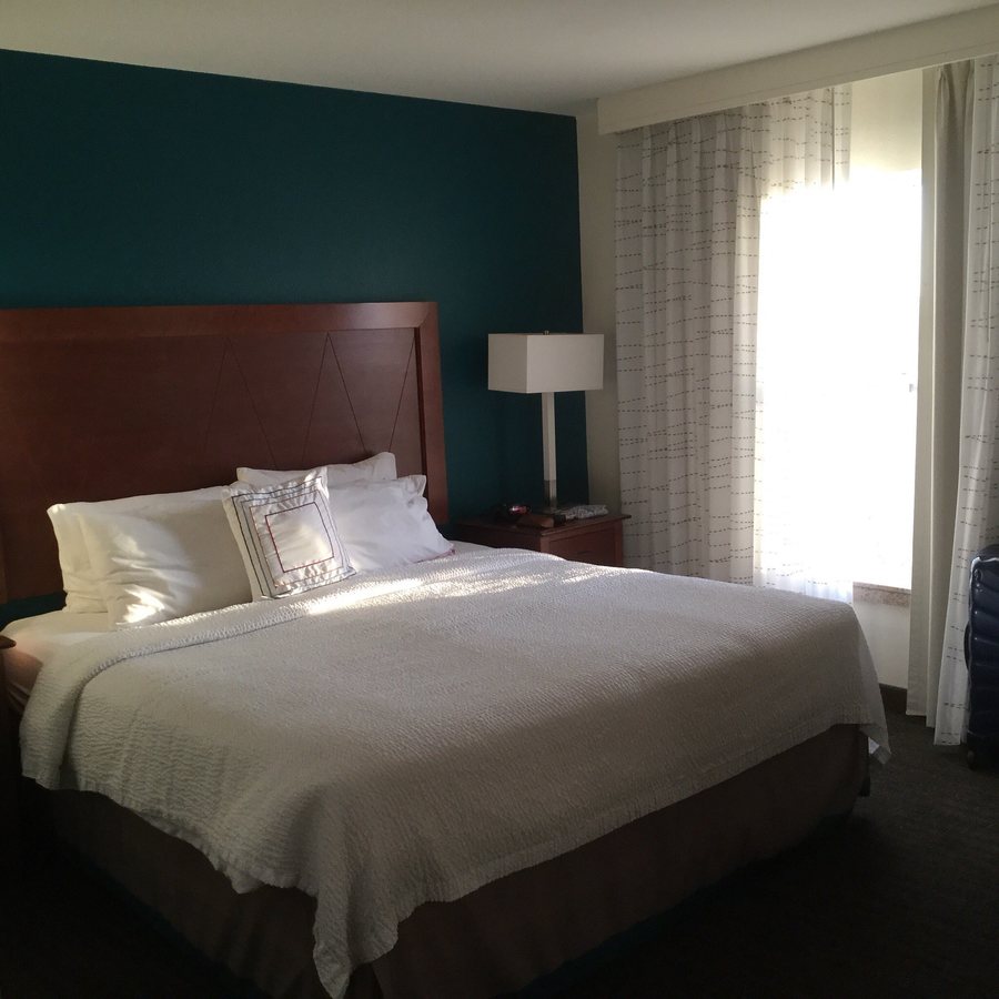 Residence Inn by Marriott Tucson Airport — Guest room