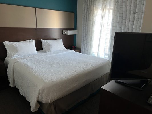 Residence Inn by Marriott Tyler — Guest room