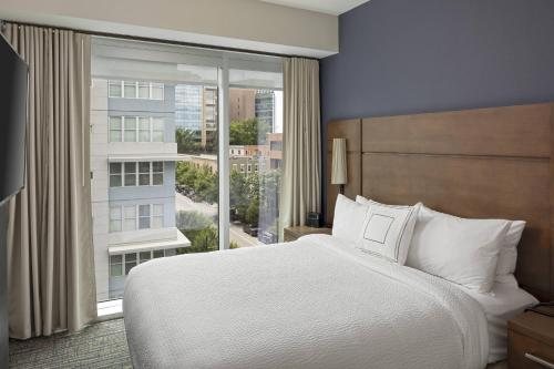 Residence Inn Greenville — Guest room