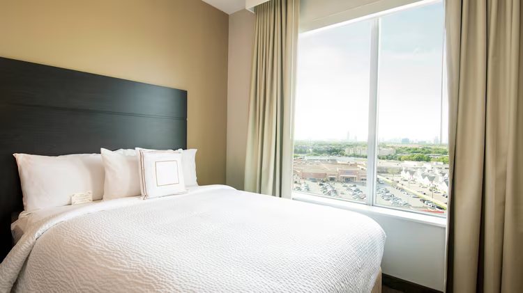 Residence Inn Houston Medical Center NRG Park — Guest room