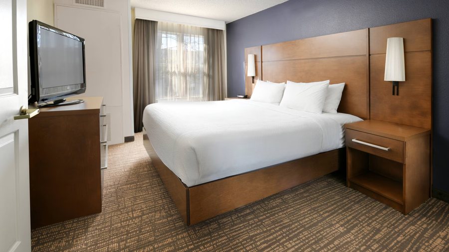 Residence Inn Houston Westchase On Westheimer — Guest room