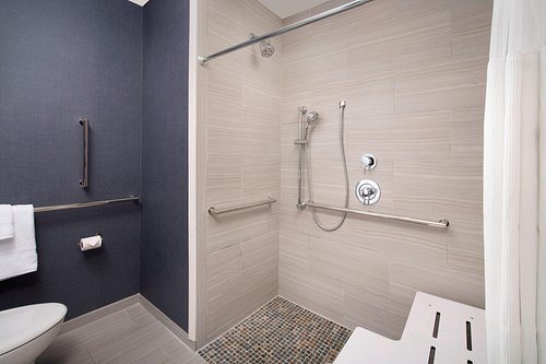 Residence Inn New Orleans Elmwood — Bathroom