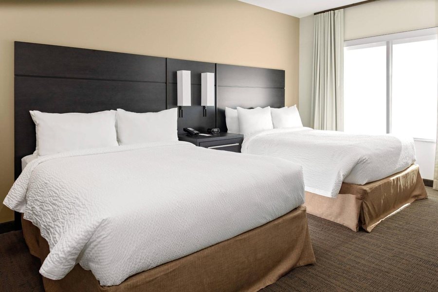 Residence Inn Phoenix Mesa East — Guest room