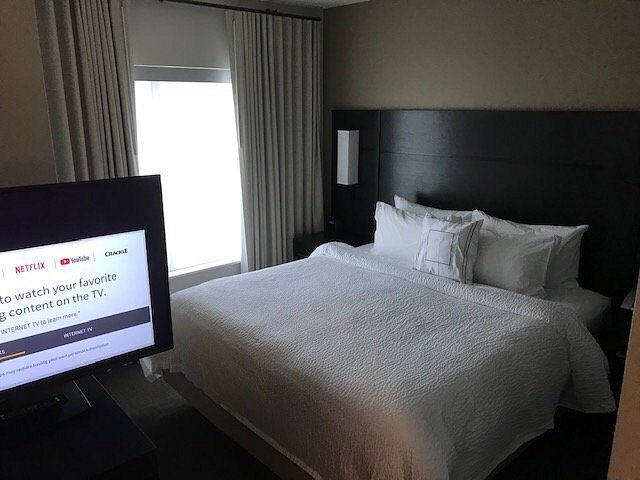 Residence Inn St Louis West County — Guest room