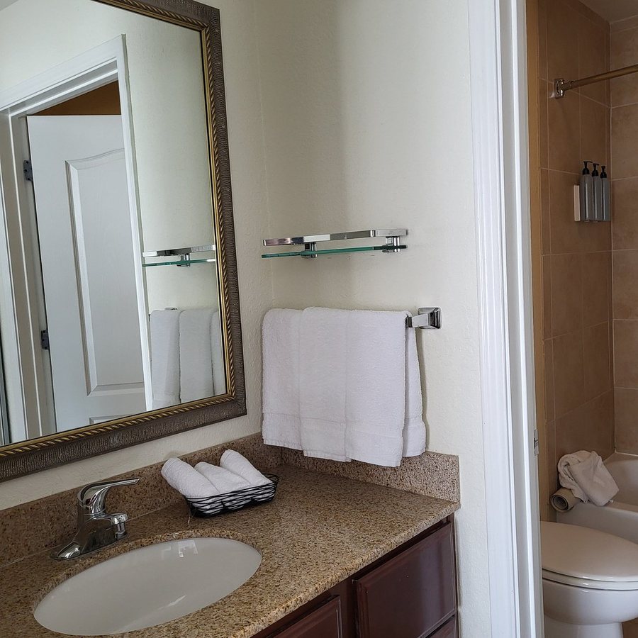 Residence Inn Temple — Bathroom