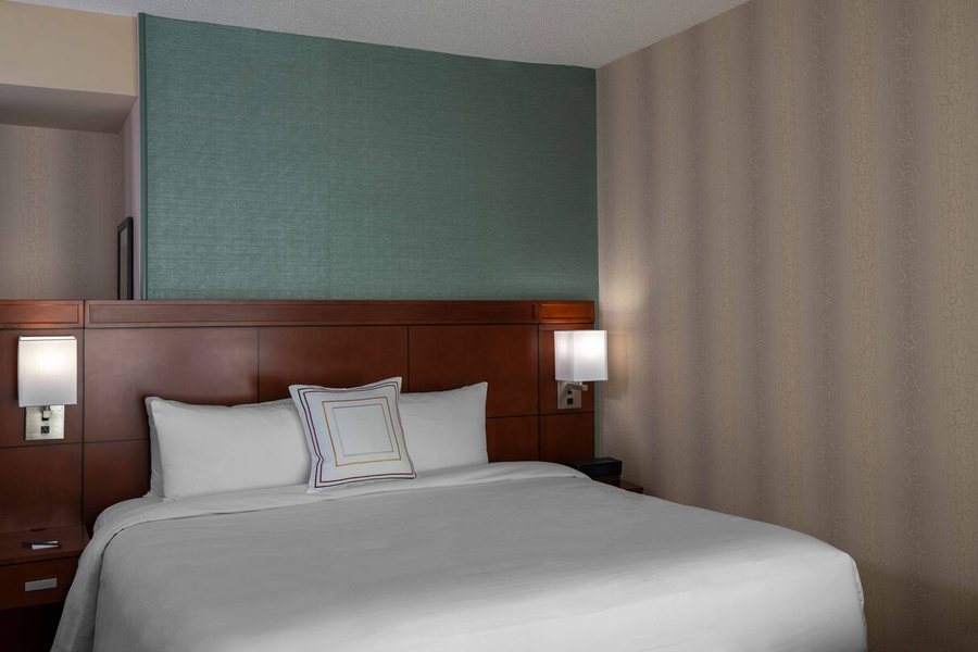 Residence Inn Washington D C Foggy Bottom — Guest room