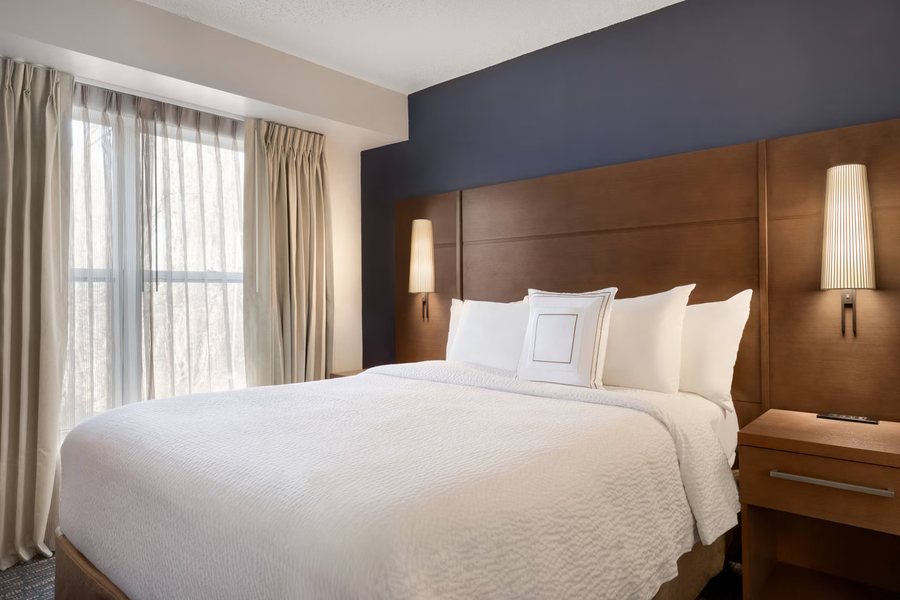 Residence Inn West Springfield — Guest room