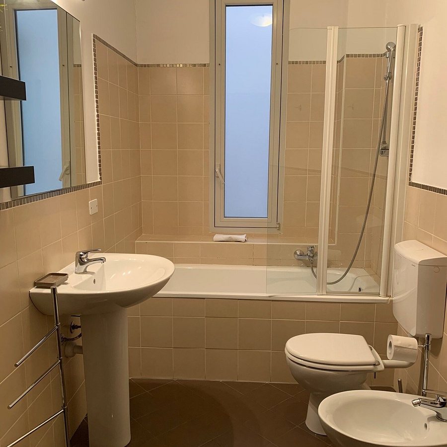Residence Theresia — Bathroom