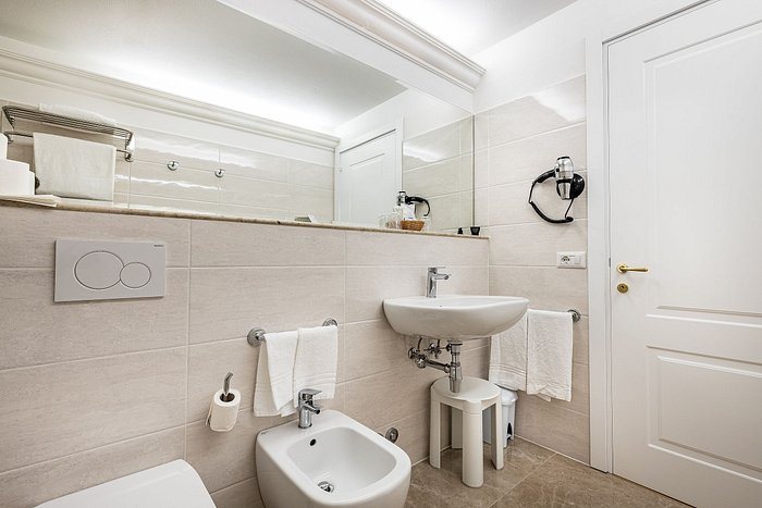Residenza Hotel Cimabue — Bathroom