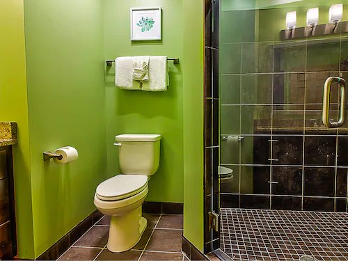 Resort at Governor s Crossing — Bathroom