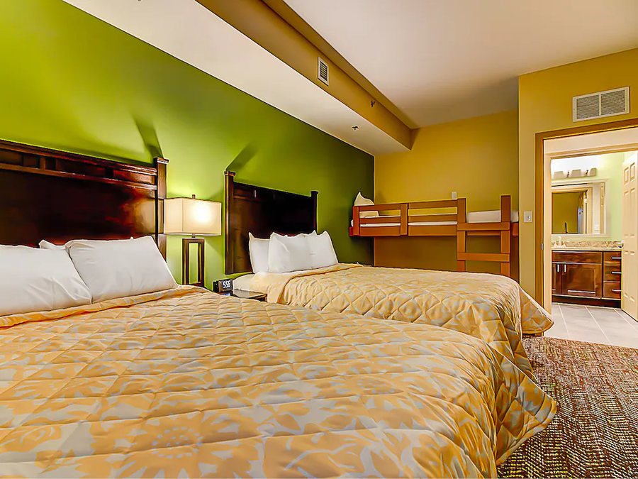 Resort at Governor s Crossing — Guest room