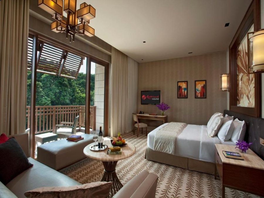 Resorts World Sentosa Equarius Villas — Guest room