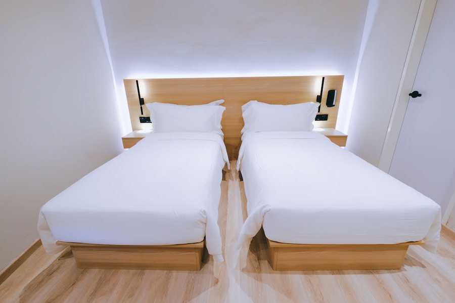 Rest Bugis Hotel — Guest room