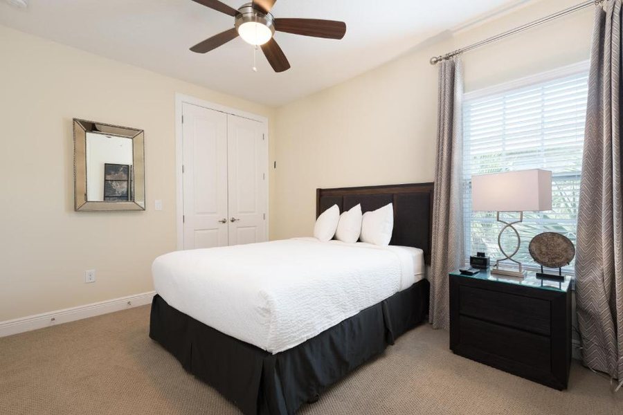 Reunion Villas — Guest room