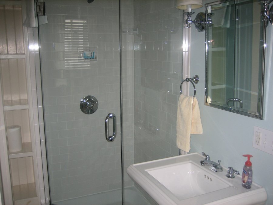 Revere Guest House — Bathroom